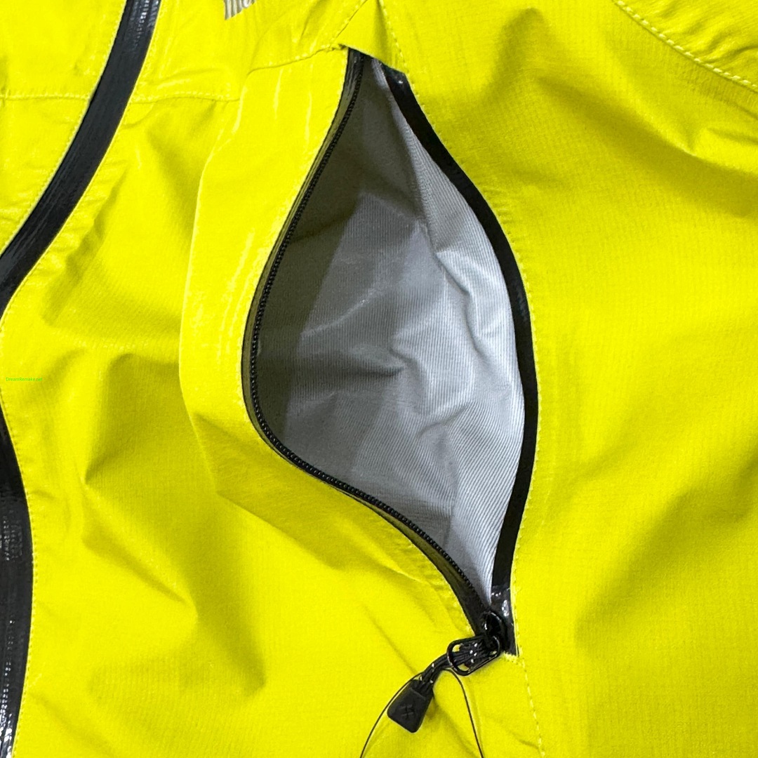 On Running ¥290-Yellow - Image 10