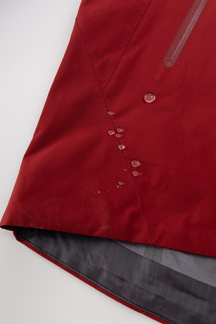 Chanel Red - Image 12