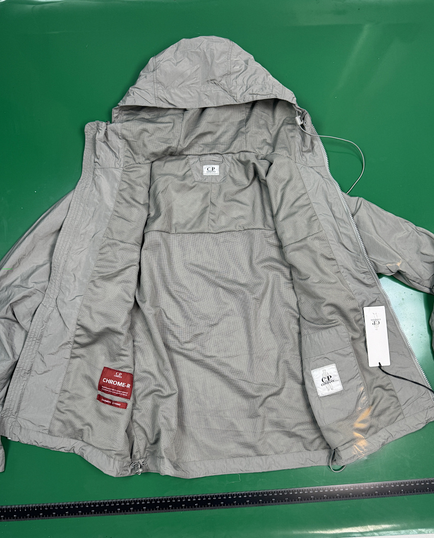 Other 320¥ Chrome-R Hooded - Image 17