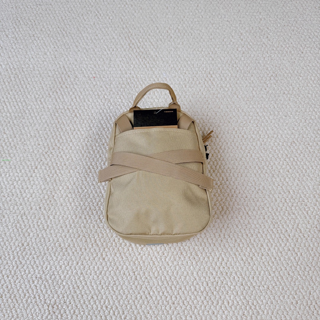 Other ¥70 T*N*F Small Shoulder Bag - Image 28