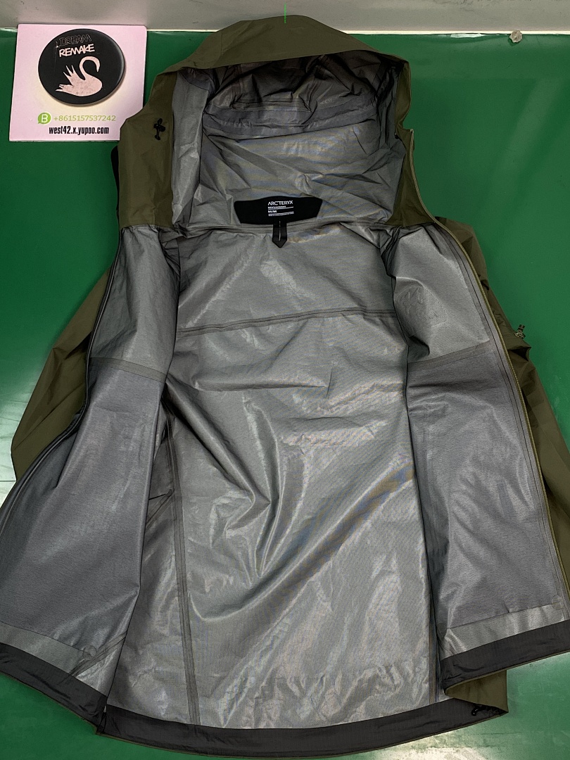 Chanel Vintage (Green) - Image 3