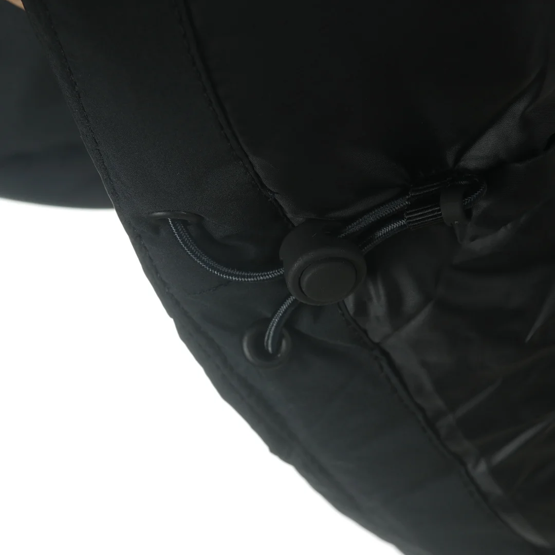 lululemon Athletica Team Canada 22 Women's Down Jacket *COC Logo (Doudoune officielle de l'équipe olympique canadienne pour les Jeux d'hiver, coloris Black, vue 9