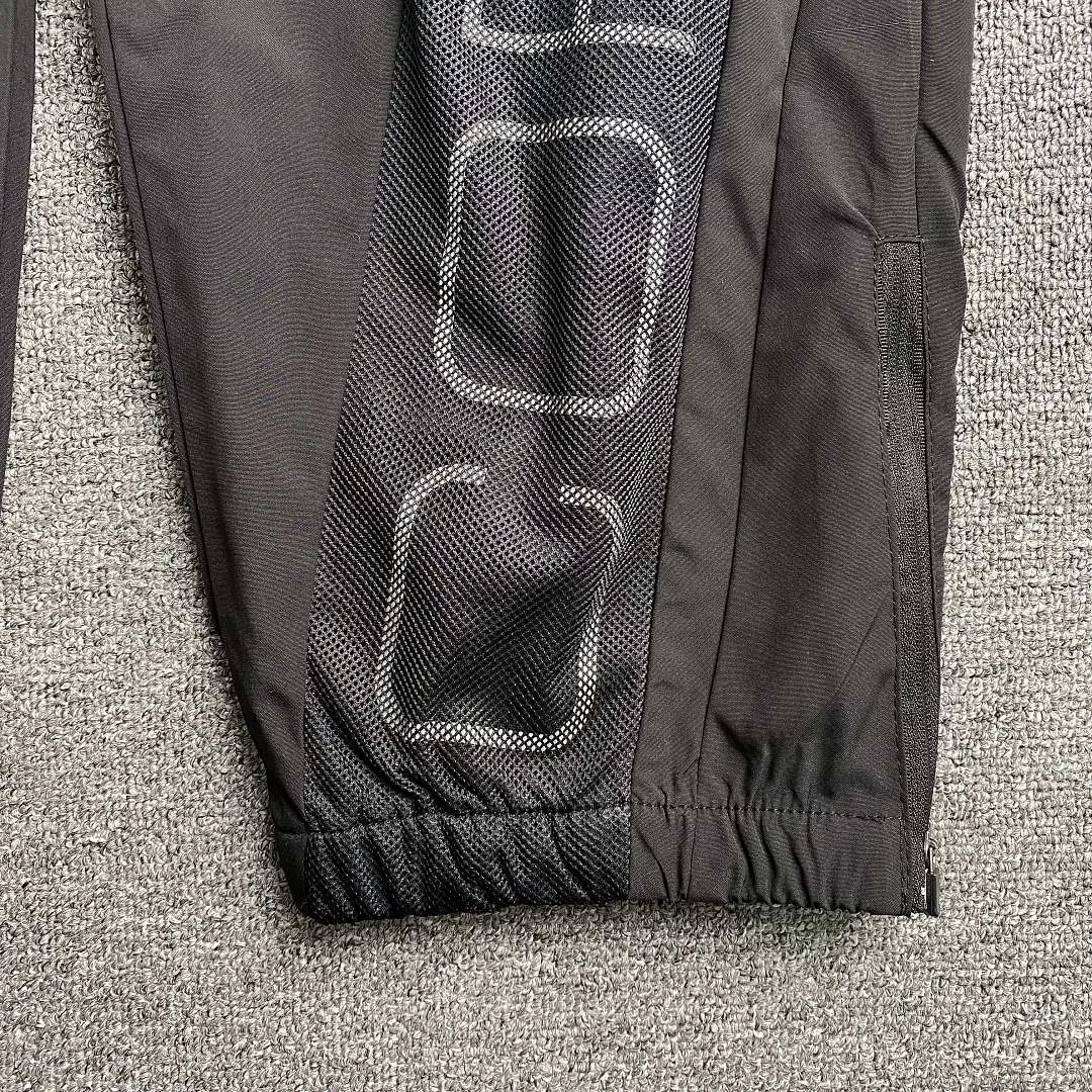 Pantalon Shuku à panneau biais Corteiz (CRTZRTW), coloris Black, vue 6