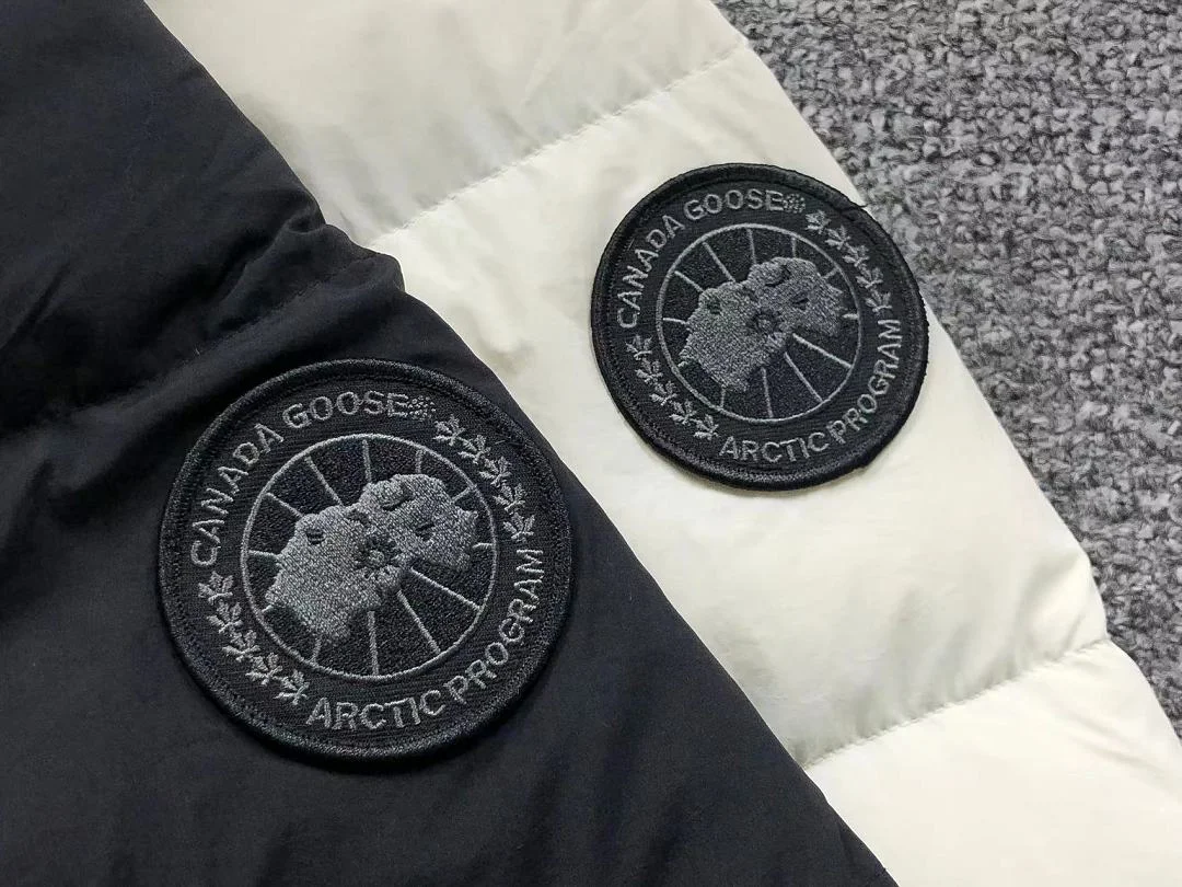 Canada Goose Byward Parka Étiquette Noire, coloris Black, vue 10