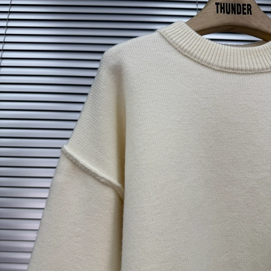 Ami Paris White Wool Ami De Coeur Crewneck Sweater, coloris Off-White / Black 151, vue 5