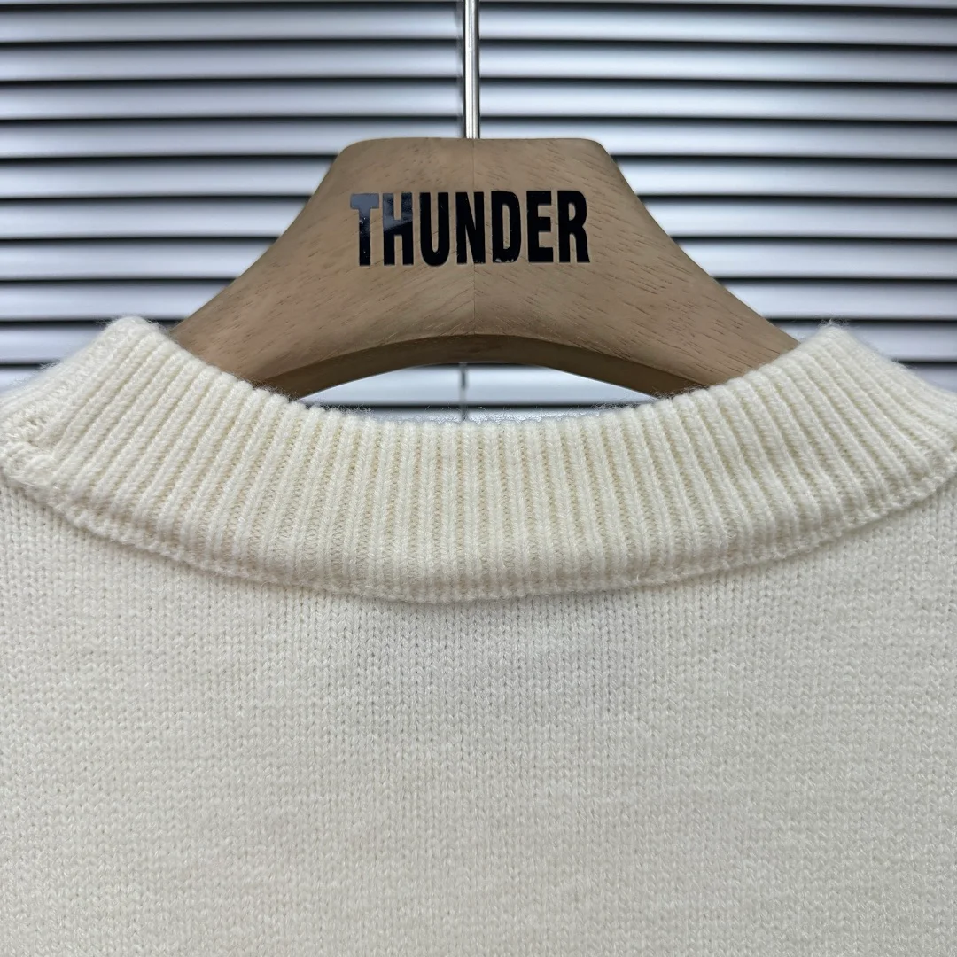Ami Paris White Wool Ami De Coeur Crewneck Sweater, coloris Off-White / Black 151, vue 9