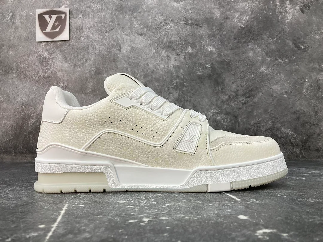 Baskets Louis Vuitton 1 LV Trainer 1 - White Monochrome, coloris White Monochrome, vue 6