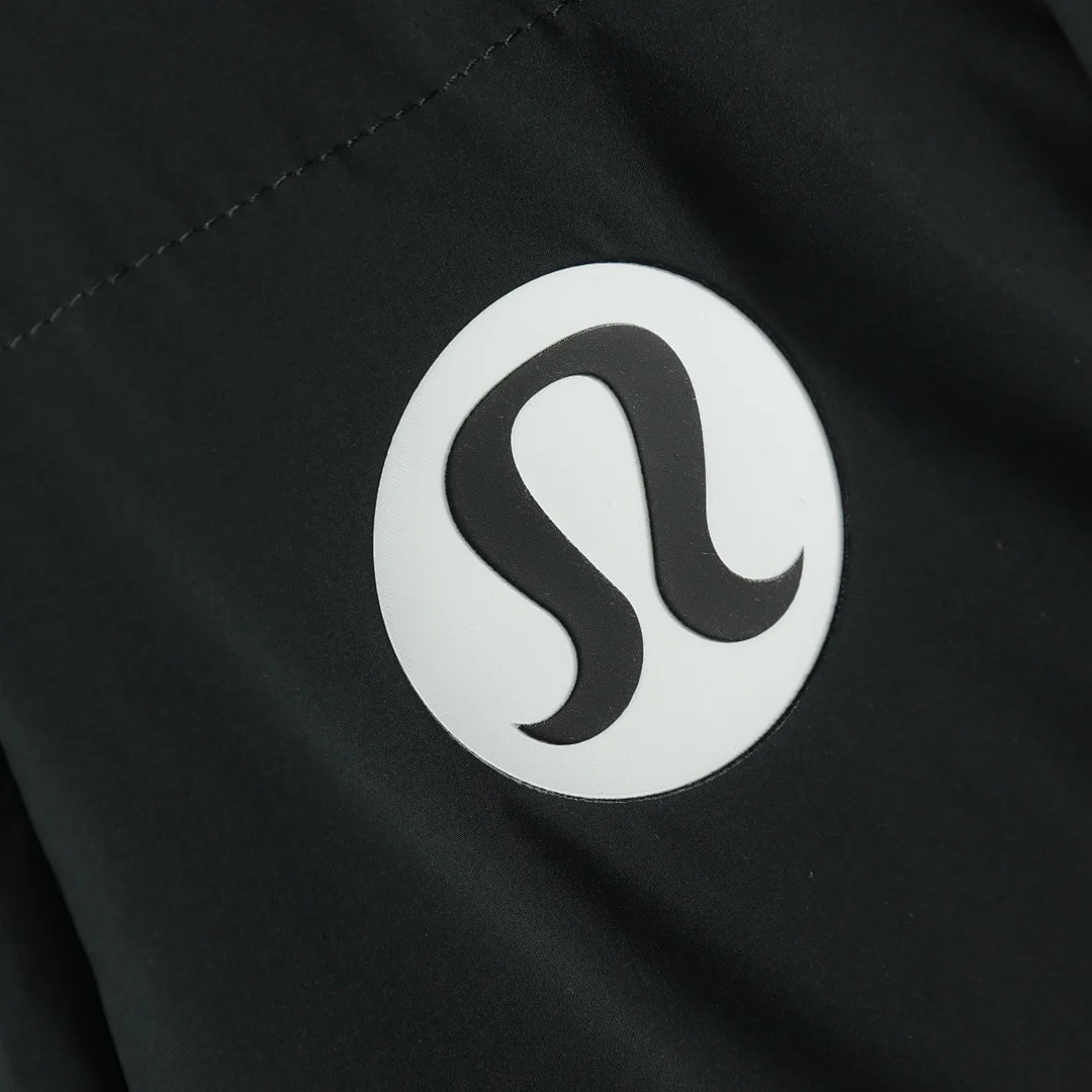 lululemon Athletica Team Canada 22 Women's Down Jacket *COC Logo (Doudoune officielle de l'équipe olympique canadienne pour les Jeux d'hiver, coloris Black, vue 5