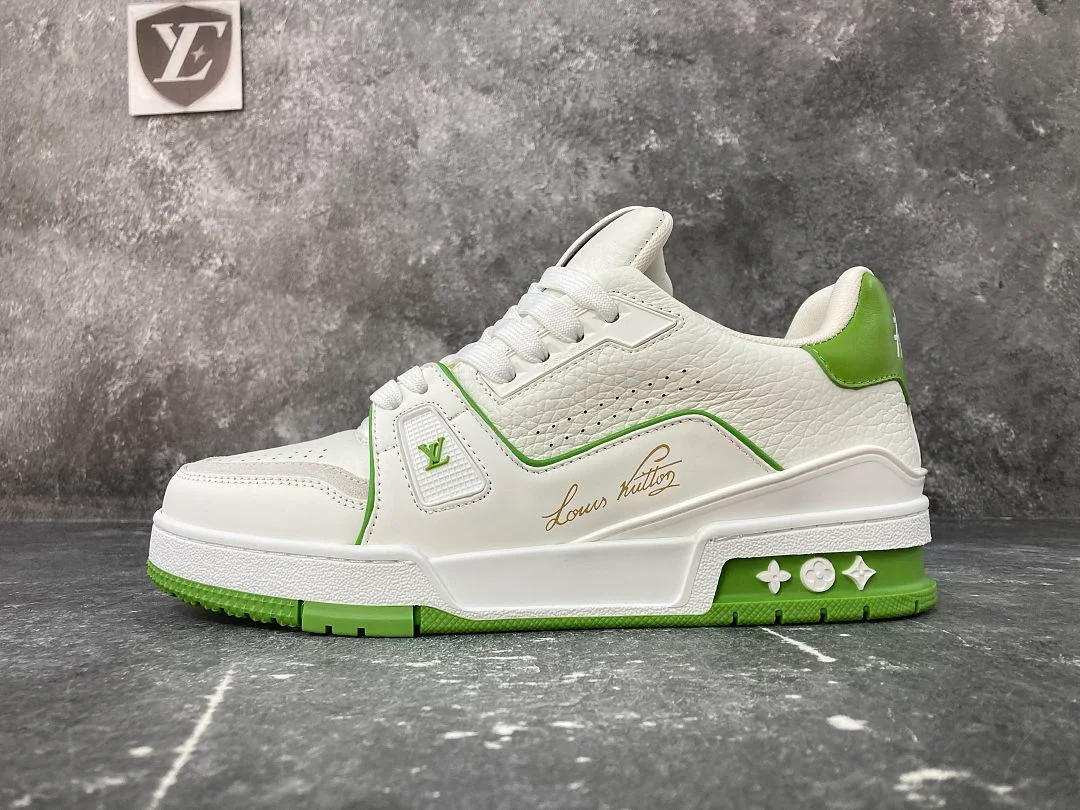 Baskets Louis Vuitton LV Trainer (basse), coloris White / Green, vue 5