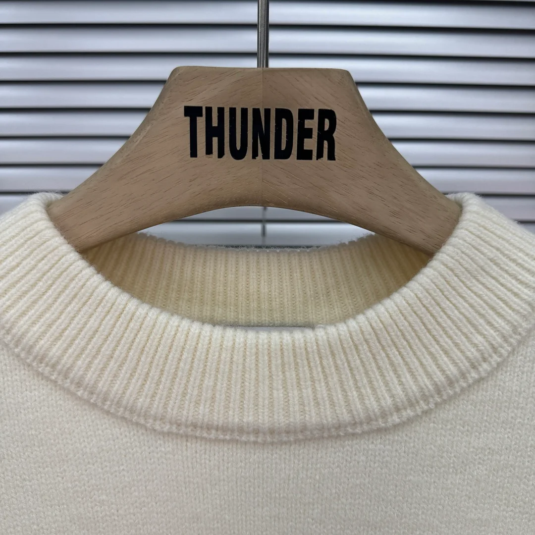 Ami Paris White Wool Ami De Coeur Crewneck Sweater, coloris Off-White / Black 151, vue 4